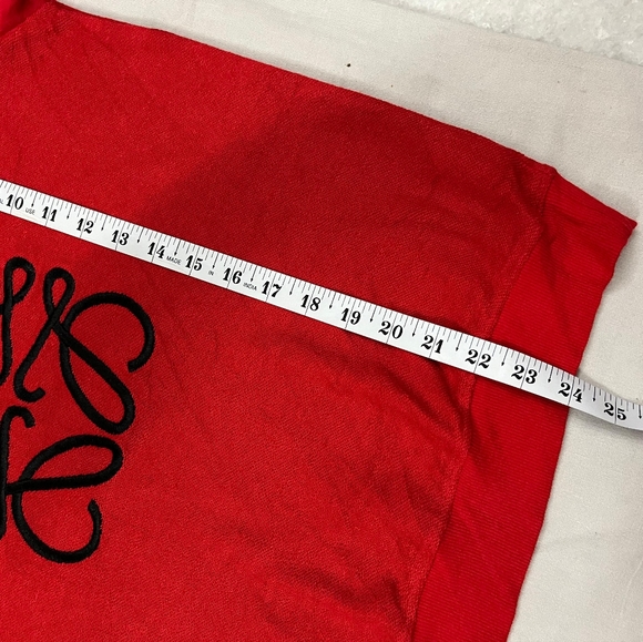 Authentic branded sweater..off posh 2500 - Picture 5 of 12